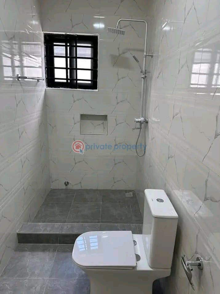 4 bedroom House For Sale Spintex Accra - 6