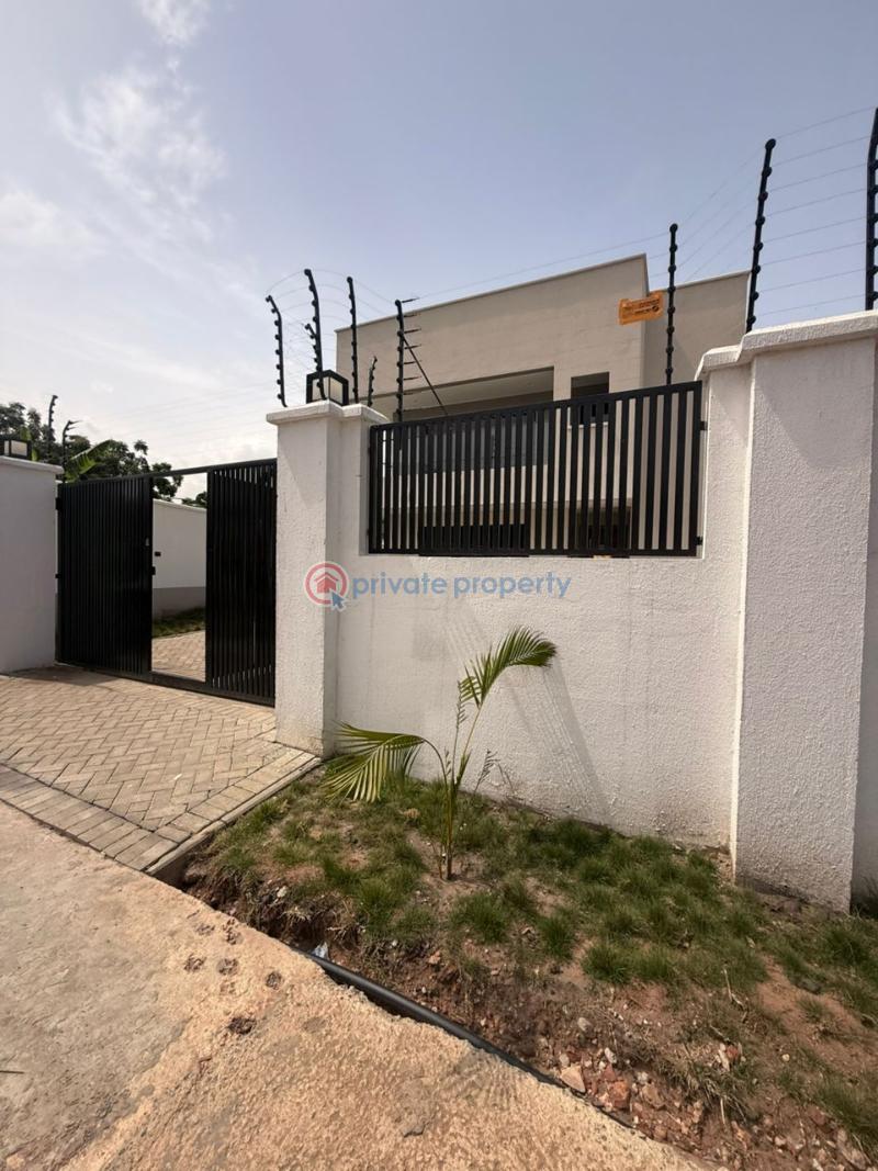 3 bedroom House For Rent Tse Addo East Airport Airport Residential Area Accra - 0