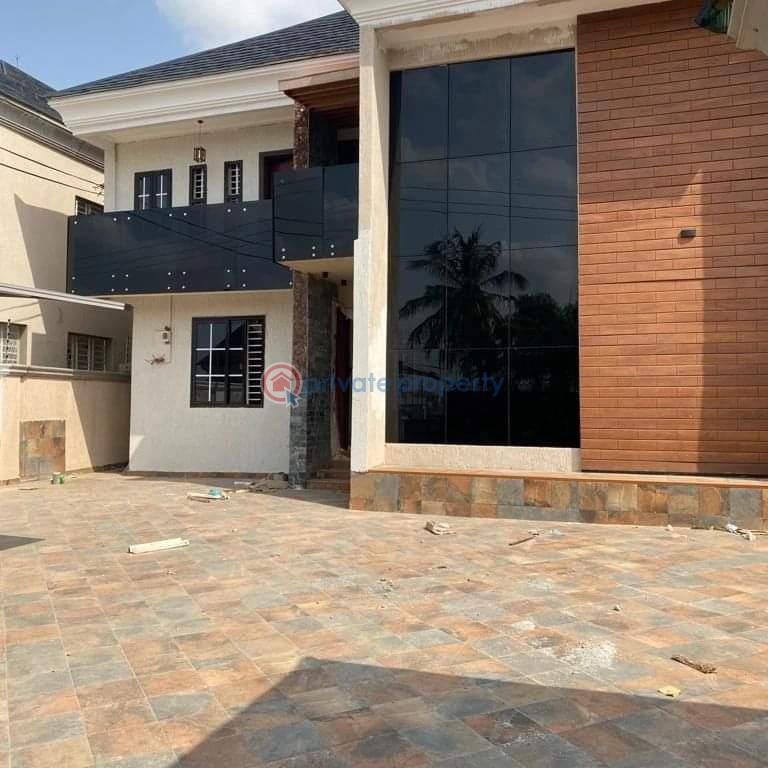 5 bedroom House For Sale Close To The Achimota Mall Accra - 0