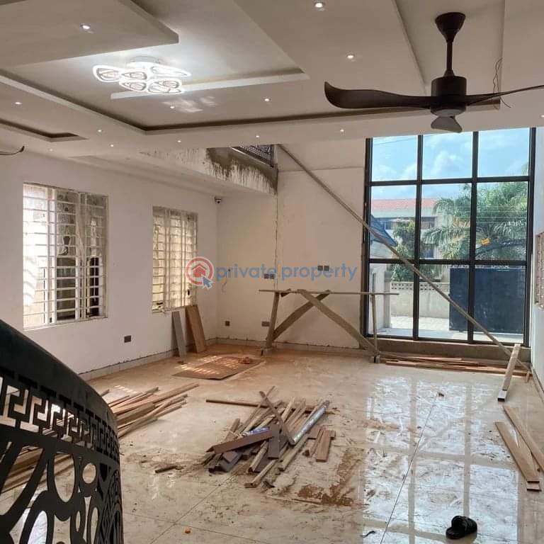 5 bedroom House For Sale Close To The Achimota Mall Accra - 3