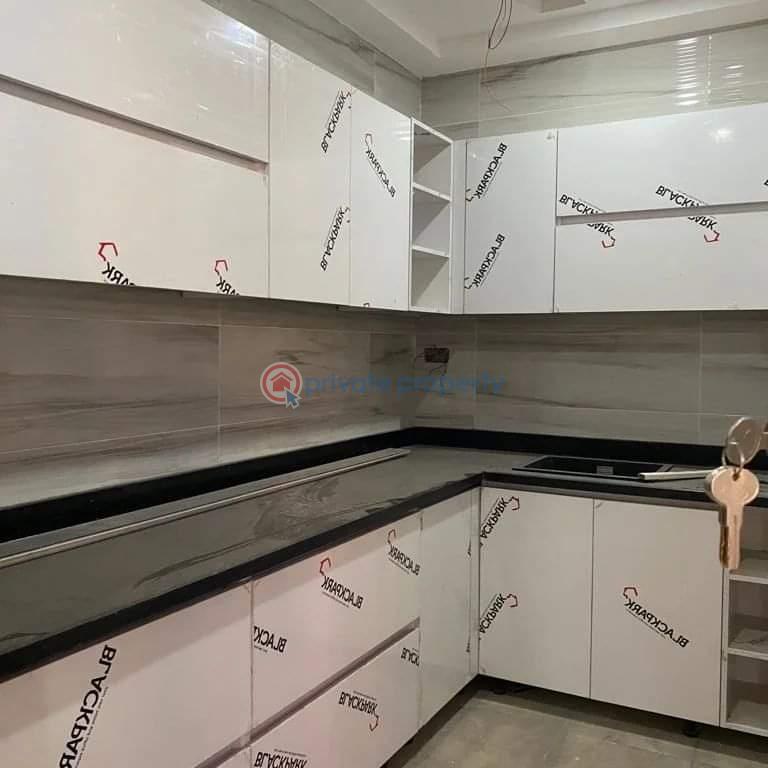 5 bedroom House For Sale Close To The Achimota Mall Accra - 7