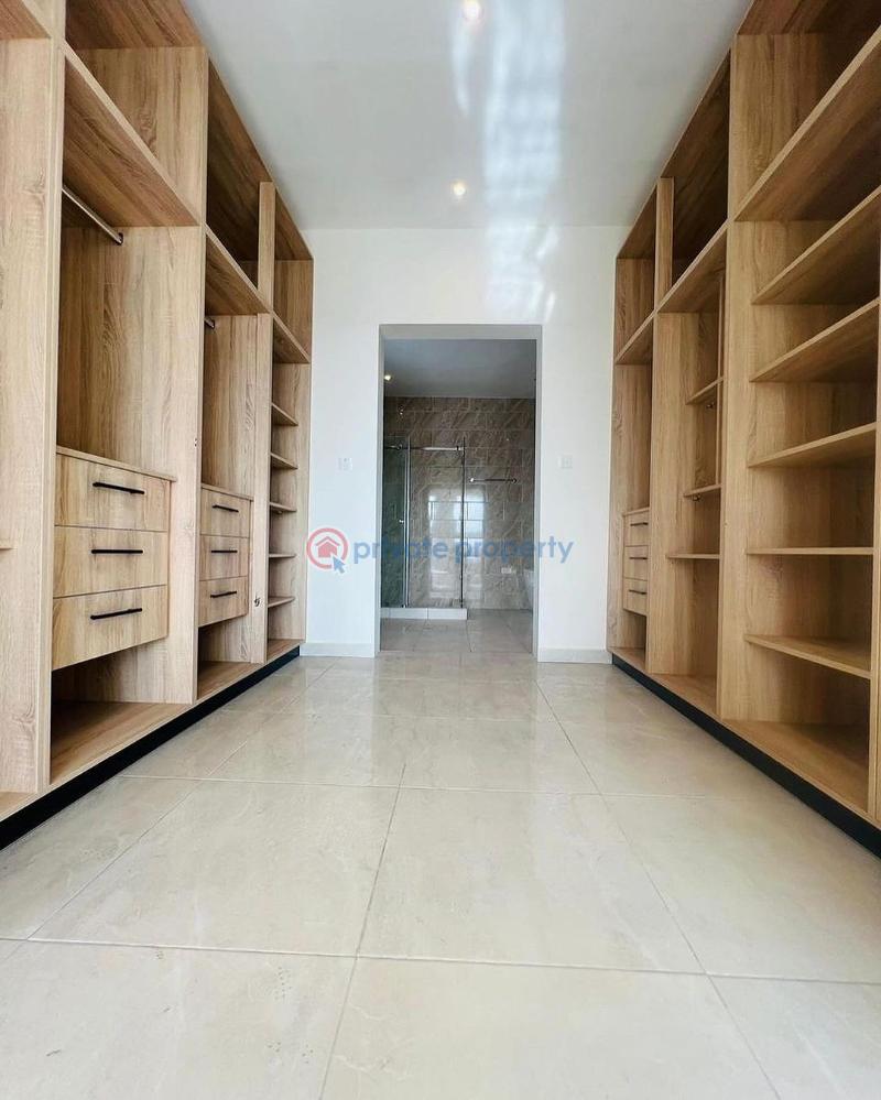 5 bedroom House For Sale Zoomlion Lakeside Estates. Adenta Municipal Accra - 5