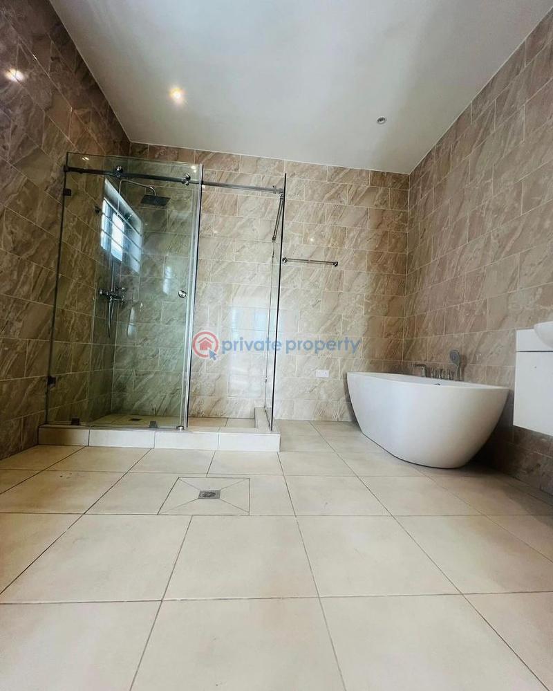 5 bedroom House For Sale Zoomlion Lakeside Estates. Adenta Municipal Accra - 9