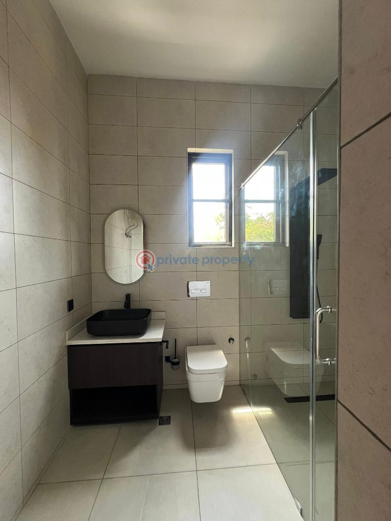 4 bedroom House For Sale A&c Mall Accra East Legon  - 8