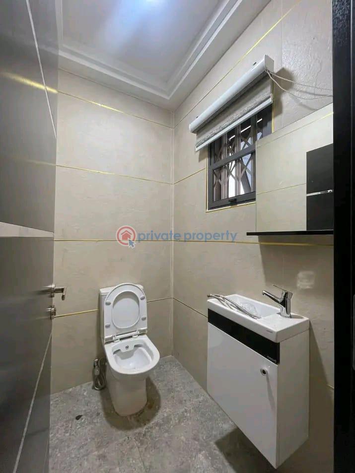 4 bedroom Townhouse For Sale Spintex Accra - 7