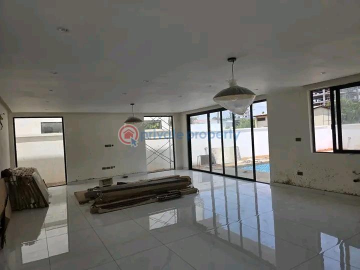 5 bedroom Townhouse For Sale Cantonments Accra - 4