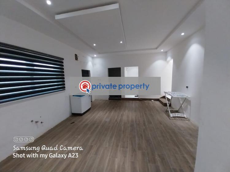 6 bedroom Detached Bungalow For Sale &nbsp;ablekuma Oshuiman In Serene Area Accra Metropolitan  - 7