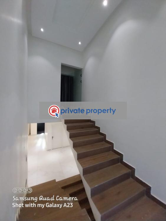 6 bedroom Detached Bungalow For Sale &nbsp;ablekuma Oshuiman In Serene Area Accra Metropolitan  - 14