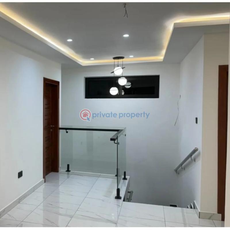 5 bedroom House For Sale Manet Spintex Road Accra - 2