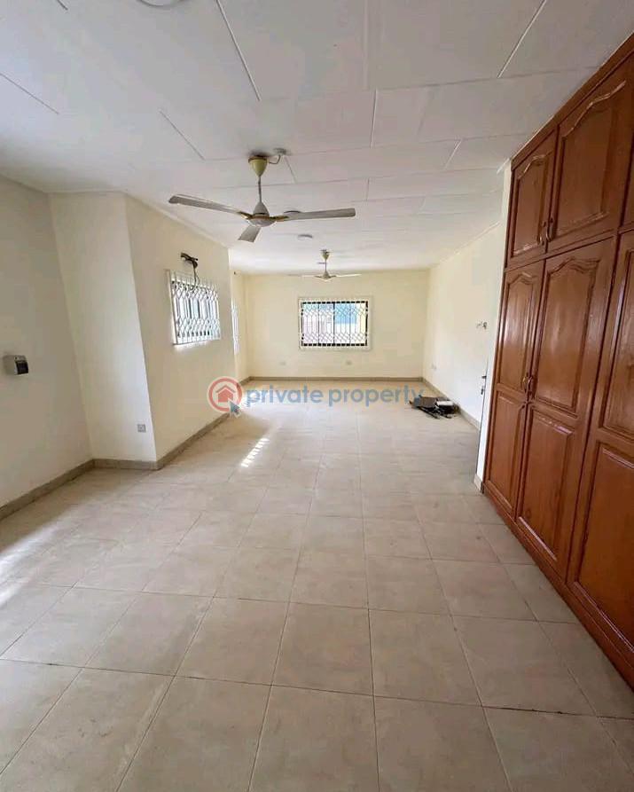 4 bedroom House For Rent Blue Koisk Achimota Accra - 3