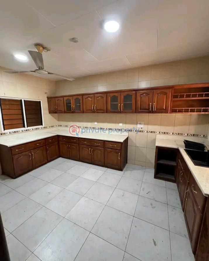4 bedroom House For Rent Blue Koisk Achimota Accra - 8