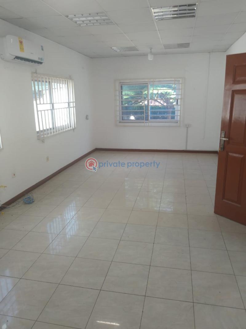 4 bedroom House For Rent Dzorwulu Accra - 4
