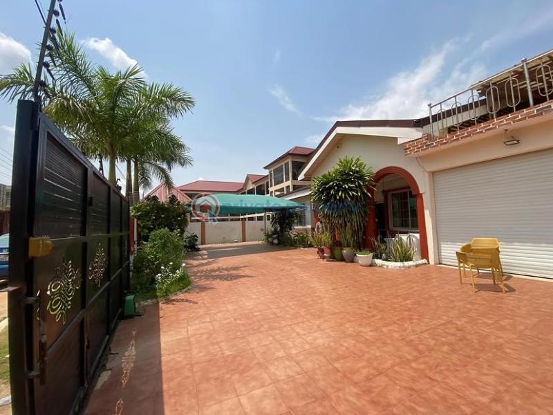 5 bedroom House For Sale Adjiringanor East Legon Accra - 0