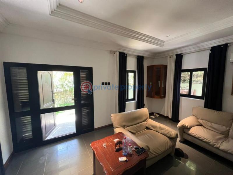 5 bedroom House For Rent Osu Accra - 4