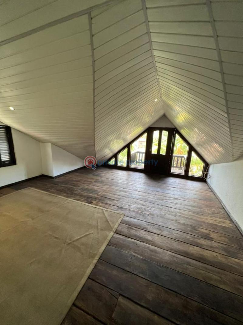 5 bedroom House For Rent Osu Accra - 8