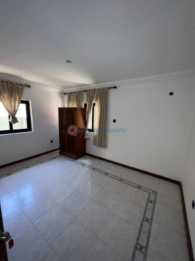 5 bedroom House For Rent Osu Accra - 9