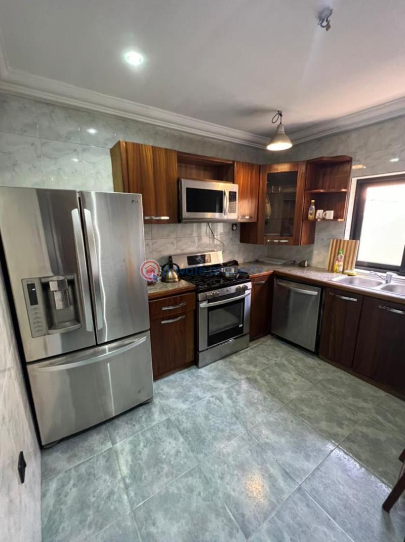 5 bedroom House For Rent Osu Accra - 6