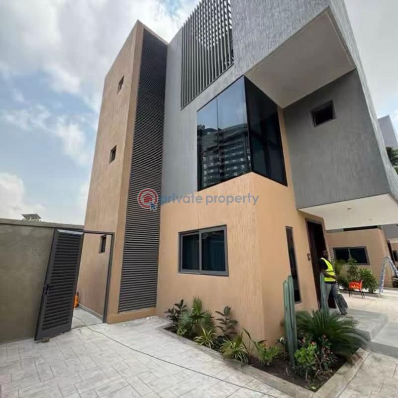 4 bedroom House For Sale Airport Residential Area Accra - 1