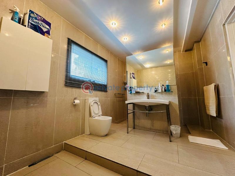5 bedroom House For Rent Accra Ghana Cantonments  - 10