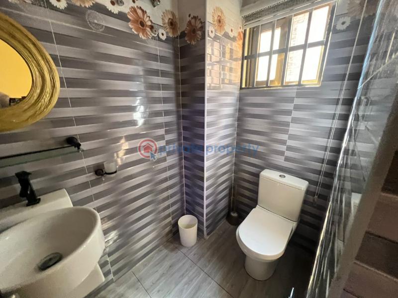 3 bedroom Detached Duplex For Rent Bushroad Teshie-Nungua Estates Accra - 5