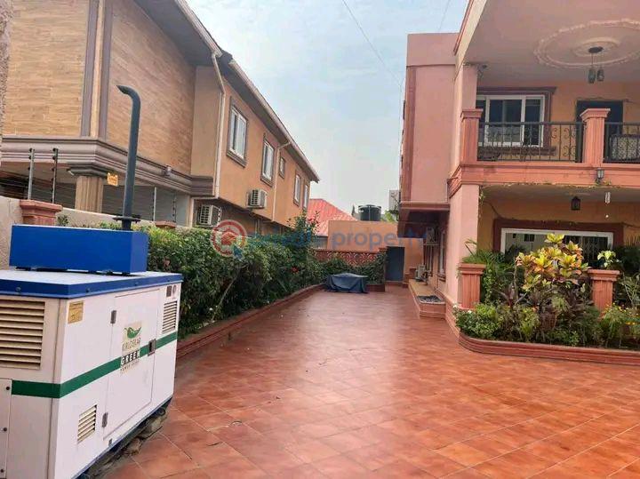 4 bedroom Townhouse For Sale East Airport Airport Residential Area Accra - 1