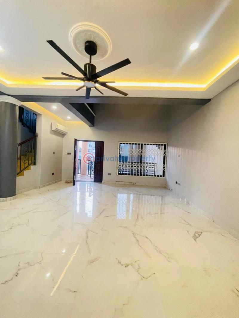 4 bedroom Detached Duplex For Rent Adjiringanor East Legon Accra - 8