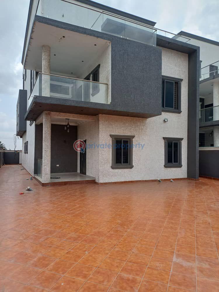 5 bedroom House For Sale Achimota Accra - 1