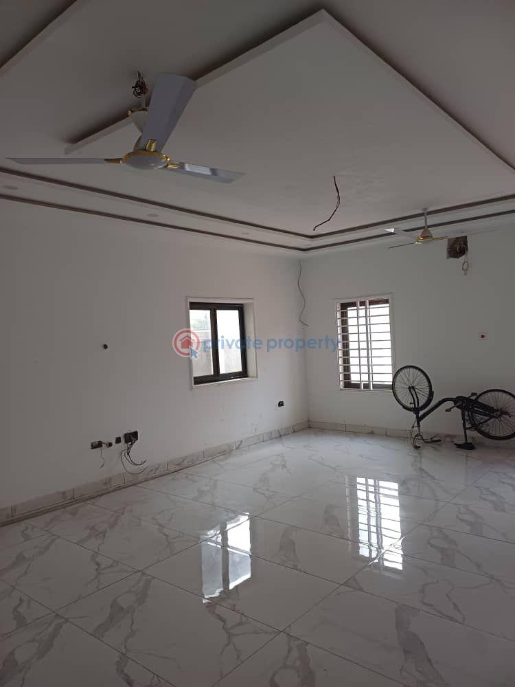 5 bedroom House For Sale Achimota Accra - 2