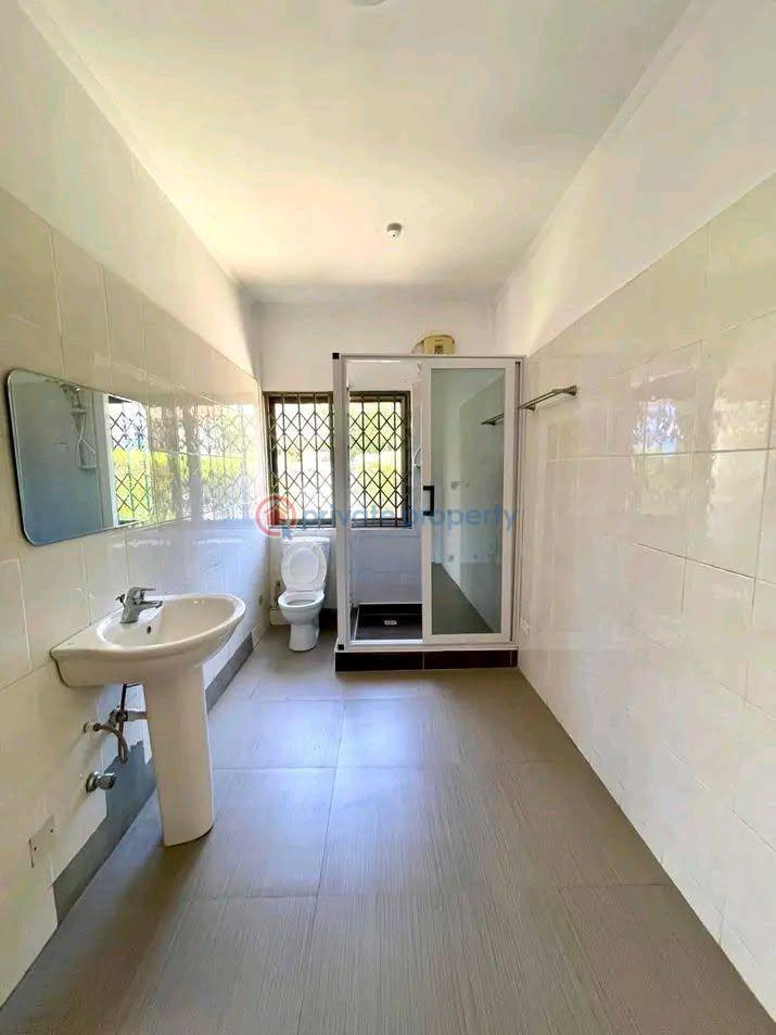 7 bedroom House For Rent Cantonments Accra - 2