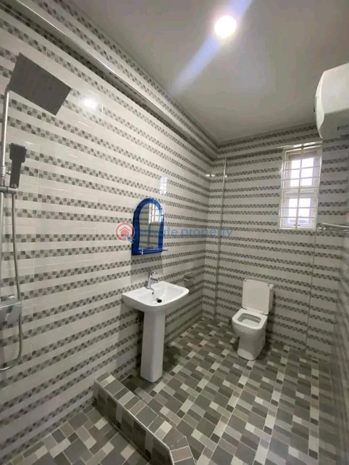 2 bedroom Apartment For Rent Lakeside Estates. Adenta Municipal Accra - 3