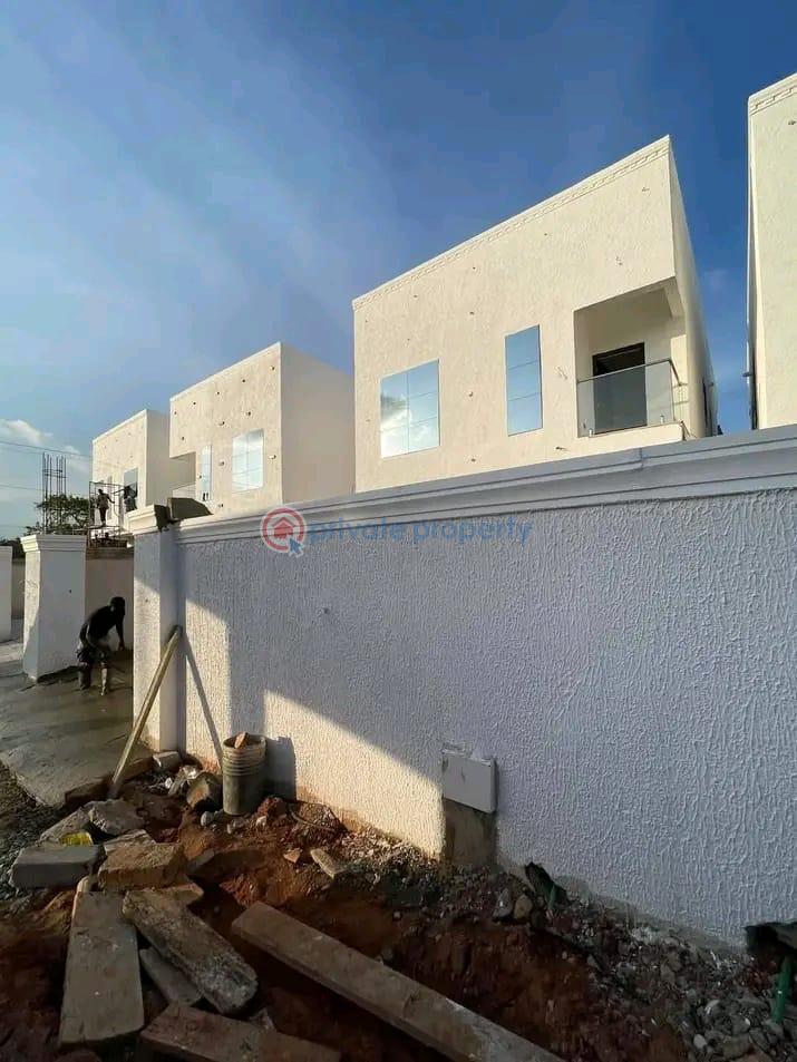 2 bedroom Townhouse For Sale Oyarifa La Nkwantanang Madina Municipal Accra - 1
