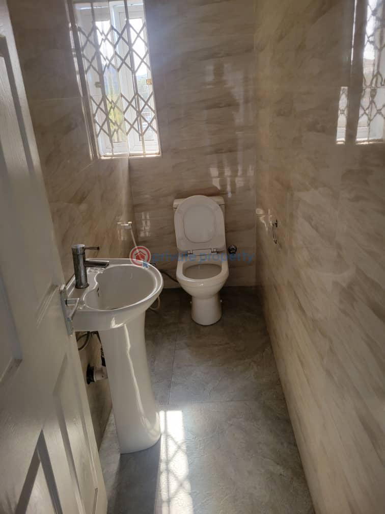 3 bedroom Apartment For Rent North Kaneshie Accra - 5