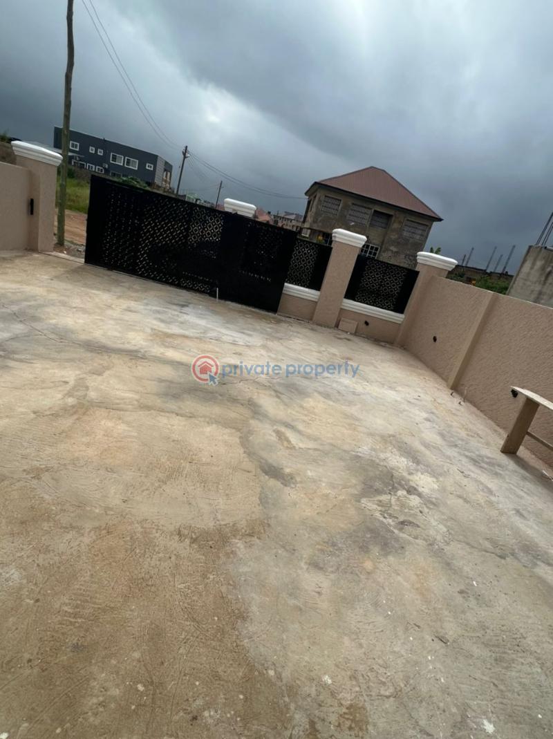 3 bedroom House For Sale Ablekuma Ga West Municipal Accra - 2