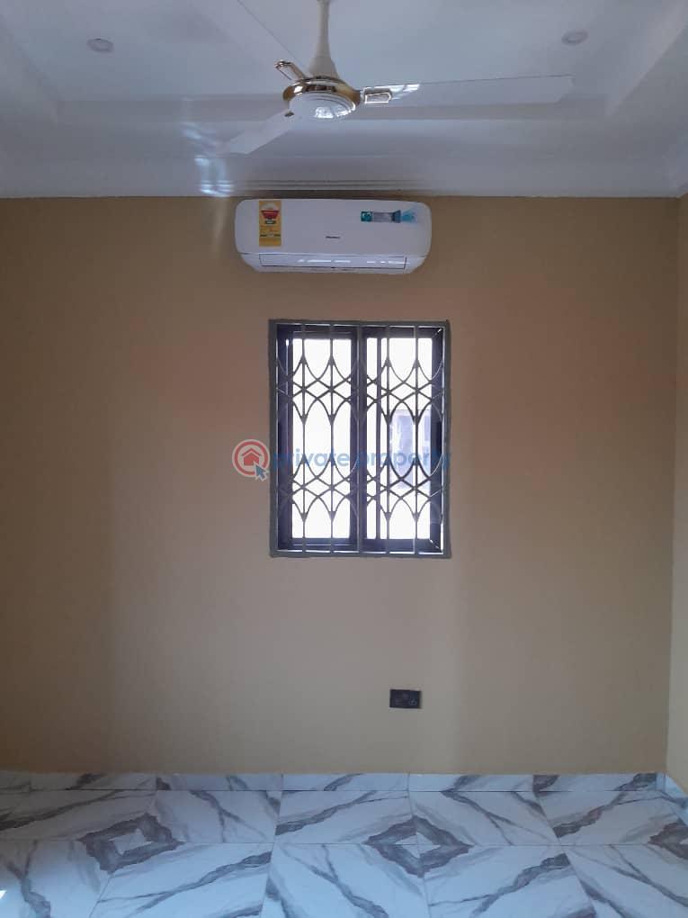 3 bedroom House For Sale 3 Junction Amasaman Ga West Municipal Accra - 7