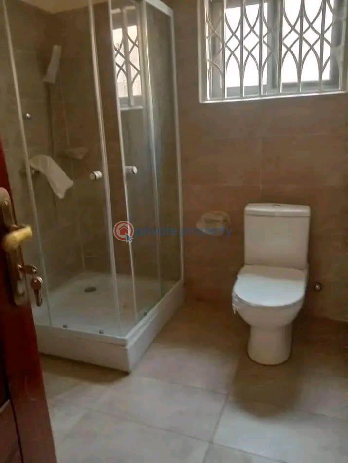 3 bedroom House For Sale 3 Junction Amasaman Ga West Municipal Accra - 3