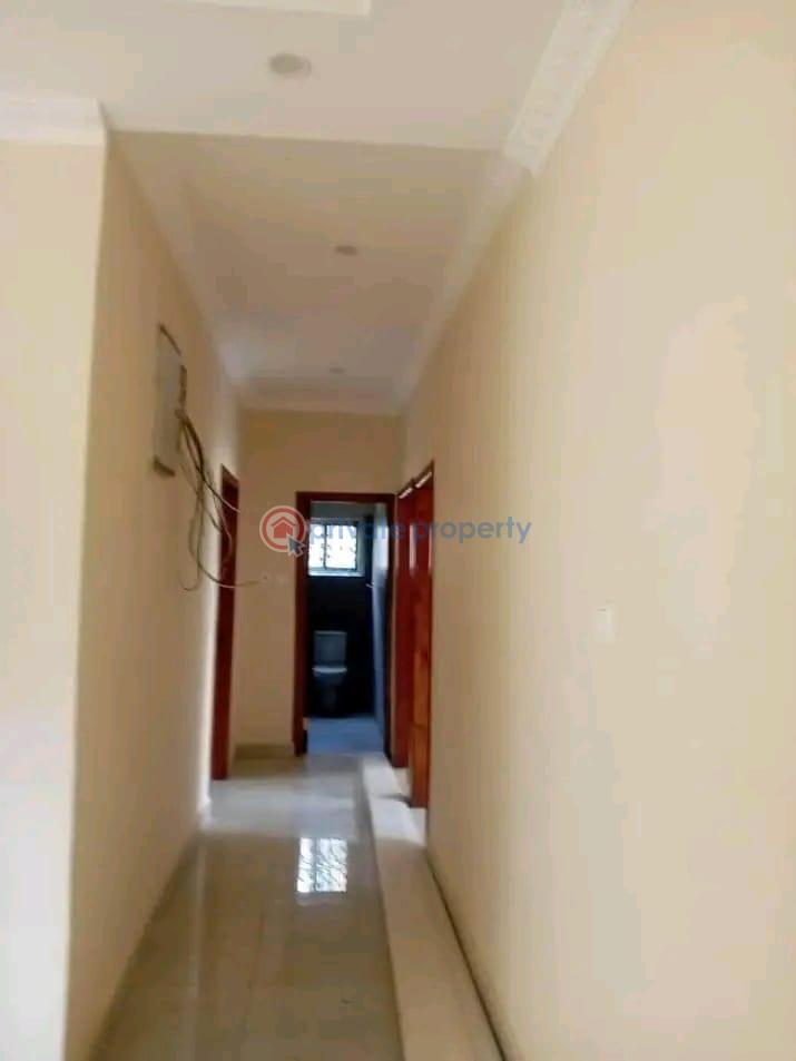 3 bedroom House For Sale 3 Junction Amasaman Ga West Municipal Accra - 1