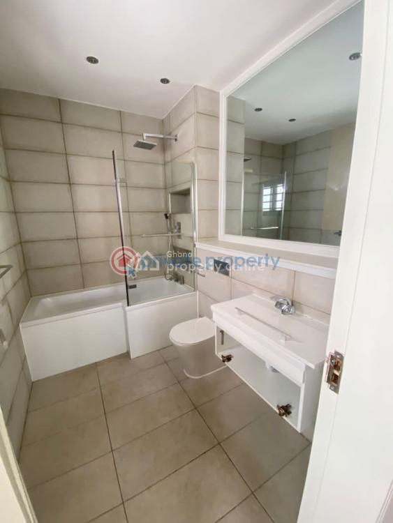 3 bedroom House For Rent East Airport Airport Residential Area Accra - 2
