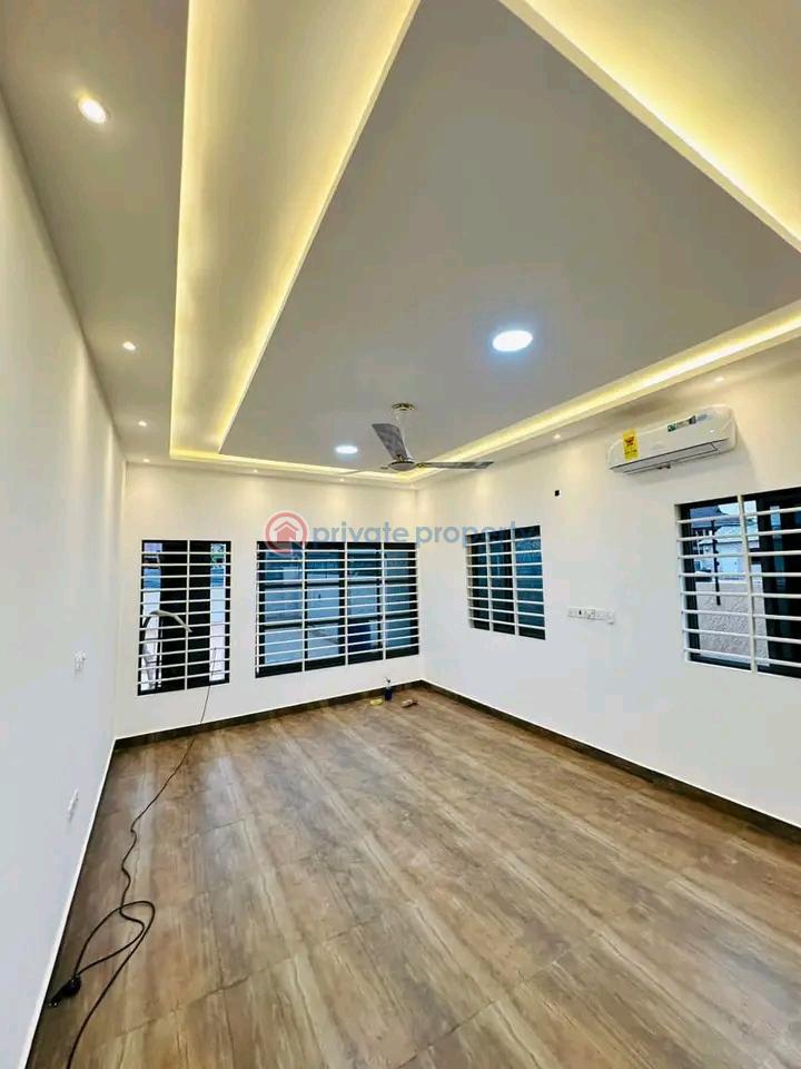 3 bedroom House For Sale Lakeside Estates. Adenta Municipal Accra - 1