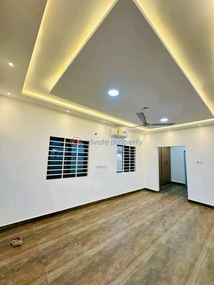 3 bedroom House For Sale Lakeside Estates. Adenta Municipal Accra - 6