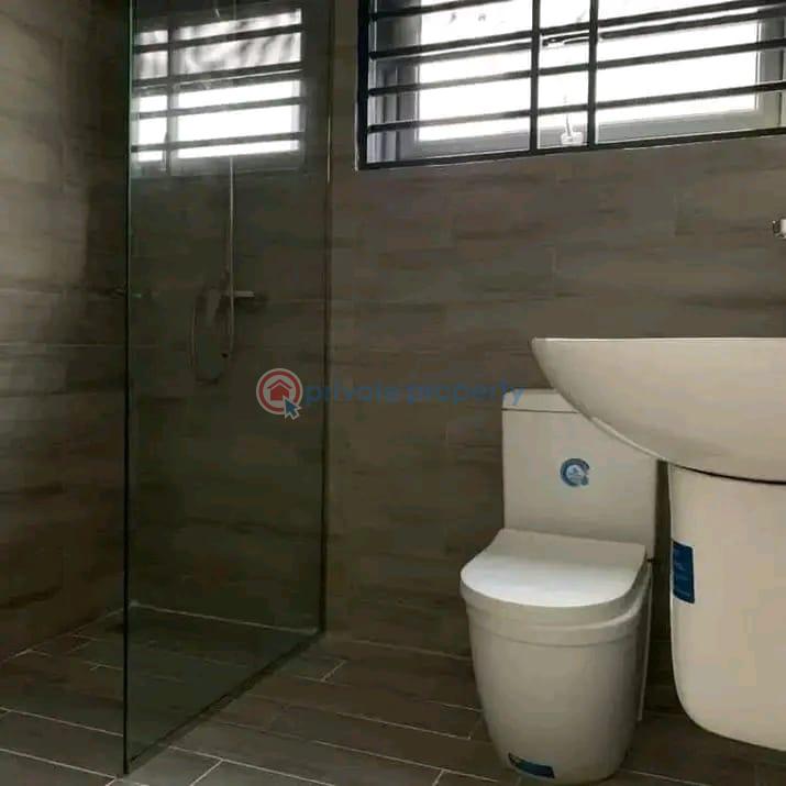 3 bedroom Townhouse For Sale Oyarifa La Nkwantanang Madina Municipal Accra - 5