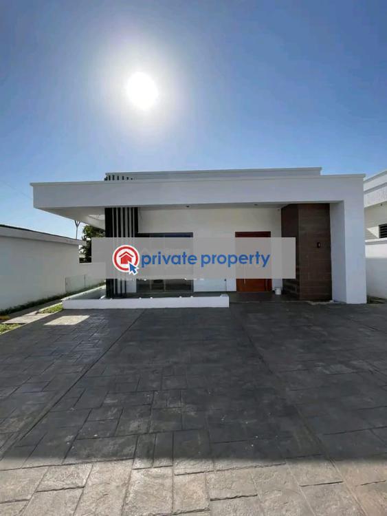 3 bedroom Detached Bungalow For Sale &nbsp;sakumono Tema Accra - 1