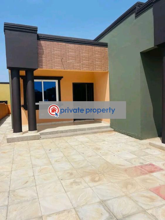 3 bedroom Detached Bungalow For Sale &nbsp;coastal Estate Spintex Accra - 8