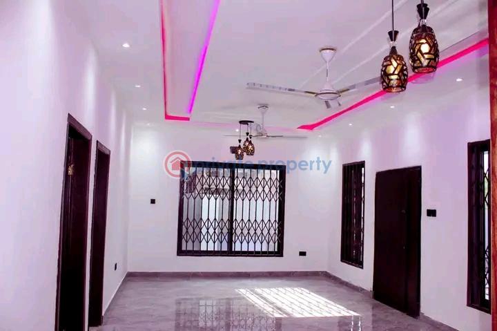 3 bedroom House For Sale Community 25 Tema Accra - 1