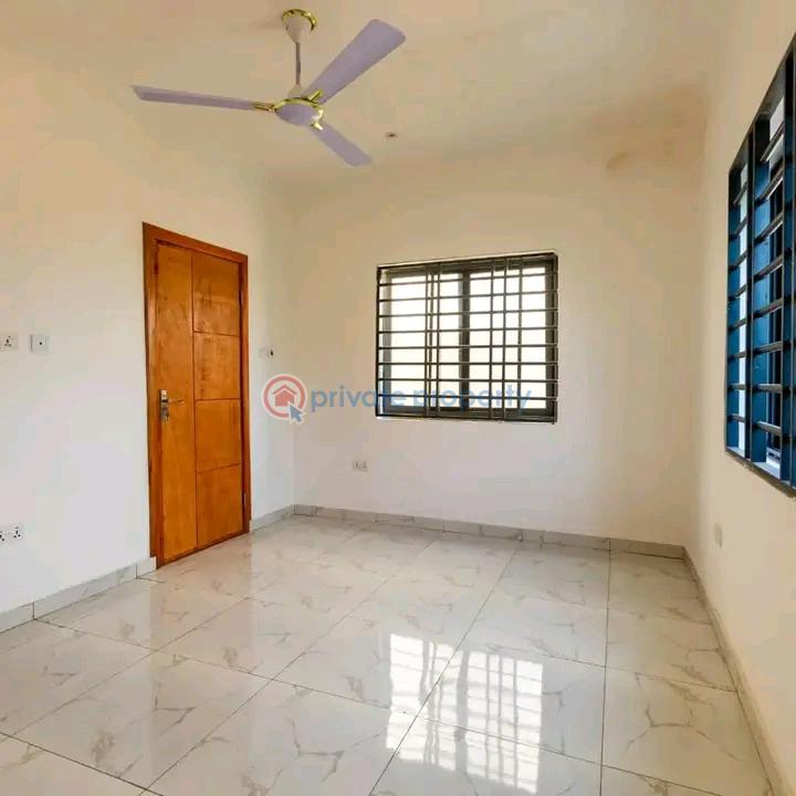 3 bedroom Townhouse For Rent Achimota Accra - 6