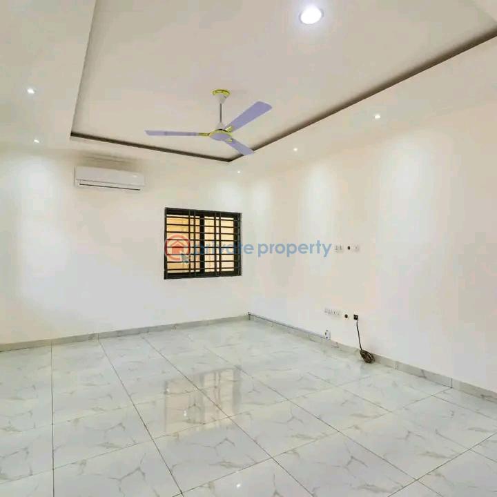 3 bedroom Townhouse For Rent Achimota Accra - 9