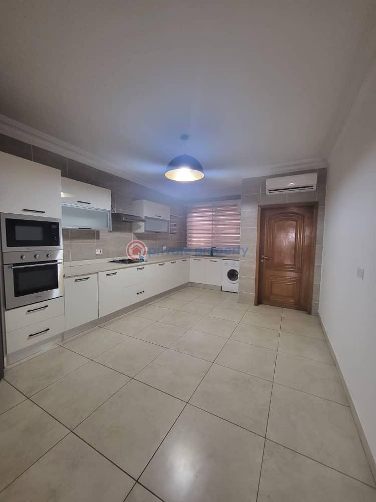 3 bedroom Townhouse For Rent Cantonments Accra - 2