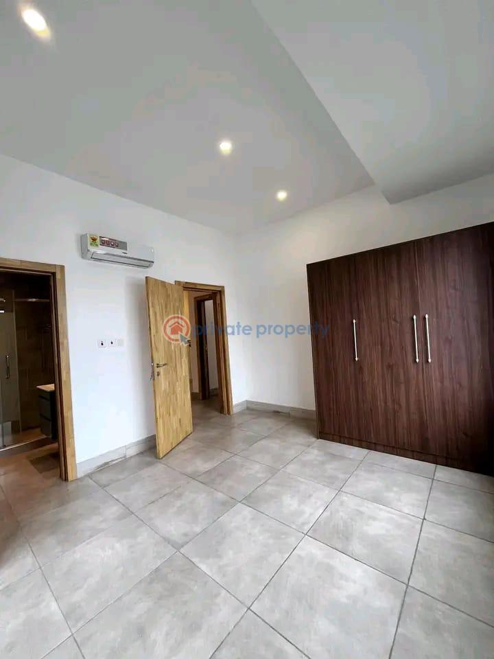 3 bedroom Townhouse For Rent Dzorwulu Accra - 2