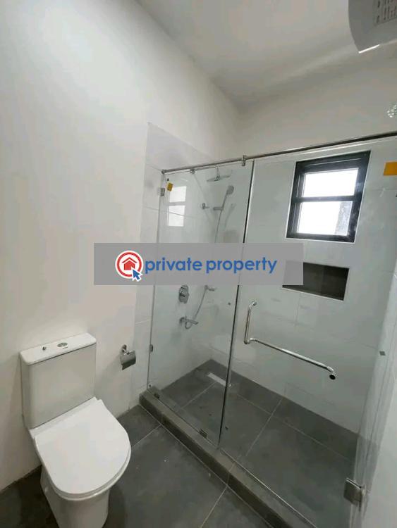 3 bedroom House For Sale &nbsp;east Airport Airport Residential Area Accra - 4