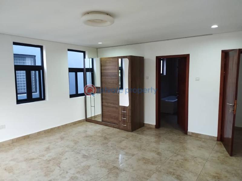 5 bedroom Townhouse For Rent Dzorwulu Accra - 8