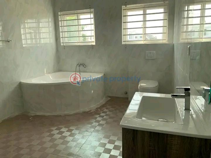 4 bedroom House For Rent East Airport Airport Residential Area Accra - 1